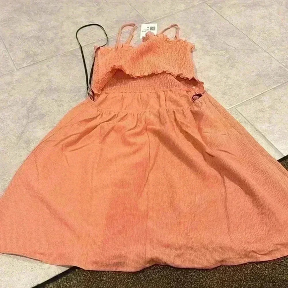 Smocked Cutout Mini Dress - Picture 6 of 7